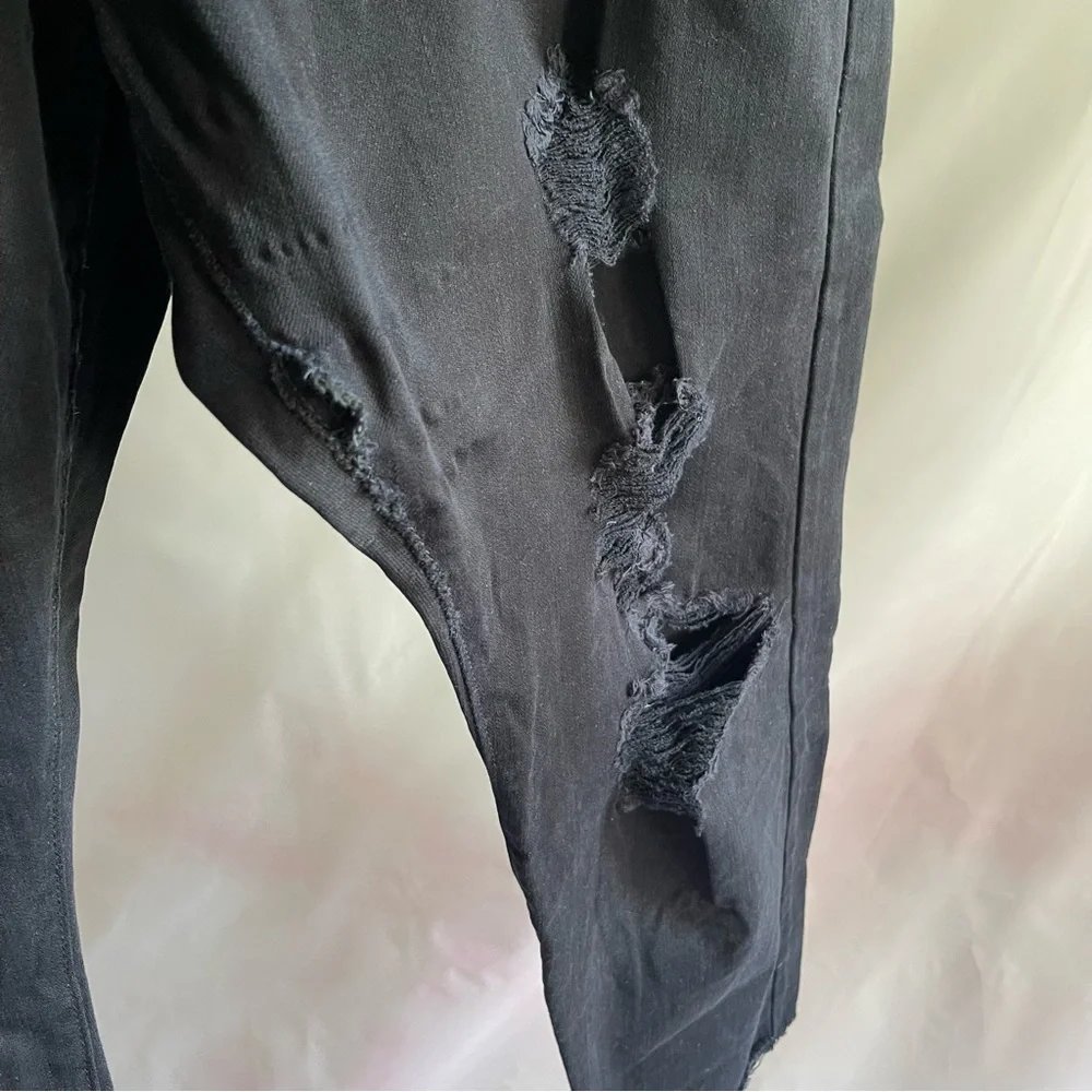 Levi’s Wedgie Skinny Destructed Black Skinny Raw Hem Jean Womens Size 18W - Picture 10 of 12